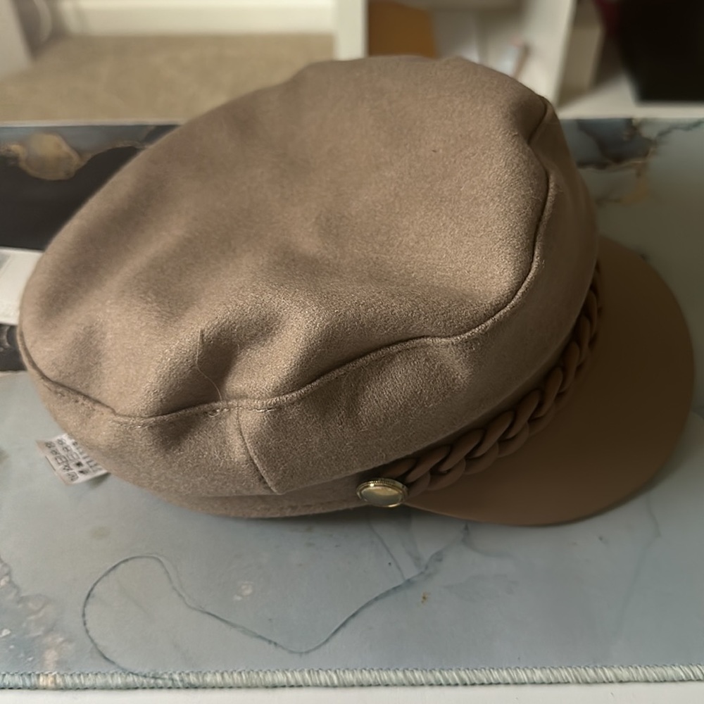 Hat - Picture 2 of 3